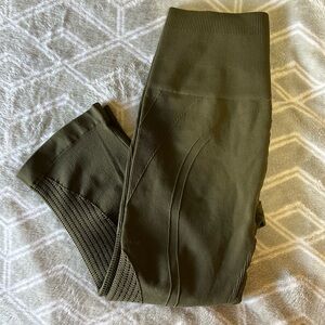 Olive Green Lululemon Cropped Leggings